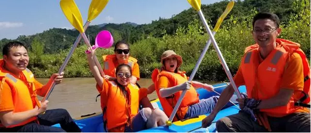 走進(jìn)太行山，親水愛(ài)自然