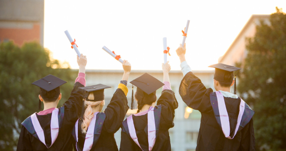 中國傳媒大學(xué)高起專好考嗎