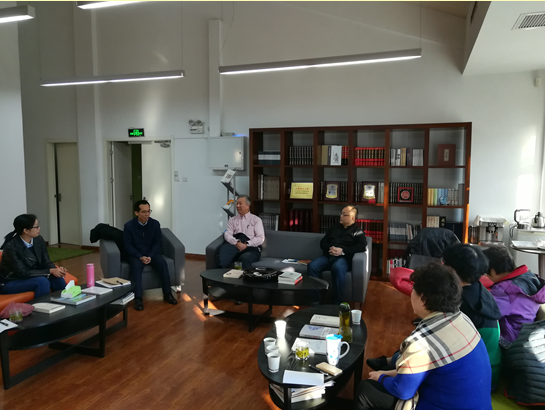 遠程教育學(xué)院第二黨支部與遠程教育學(xué)院離退休黨支部開展支部共建活動