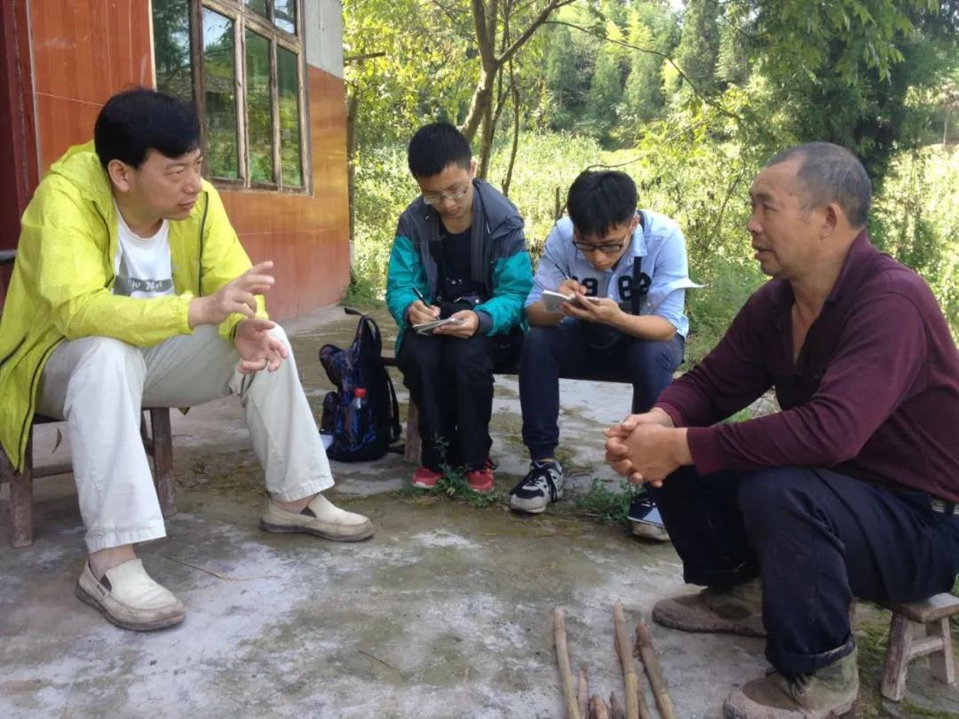 復(fù)學(xué)復(fù)什么？一堂特殊的網(wǎng)絡(luò)班會課來解答