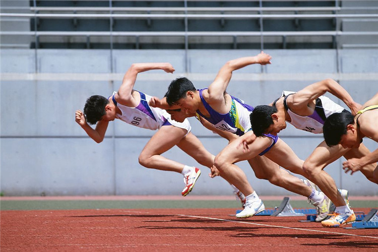 廣州中專自考提升學(xué)歷難嗎？