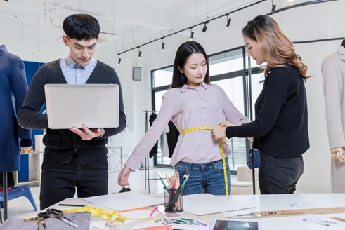 越老越吃香的4個專業(yè)，就業(yè)前景好、崗位多，考證后工資翻倍漲