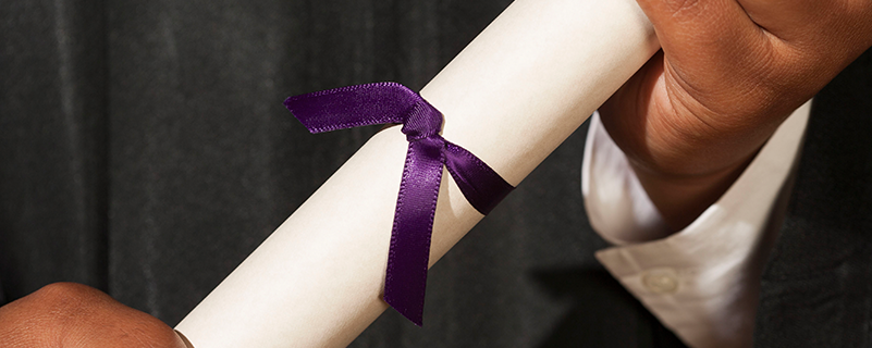 本科畢業(yè)證書(shū)