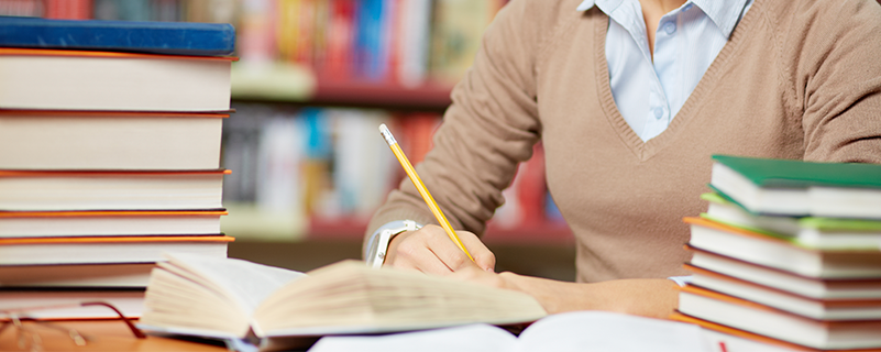 湘中幼兒師范高等專科學(xué)?？梢詫Ｉ締? /></p><p style=