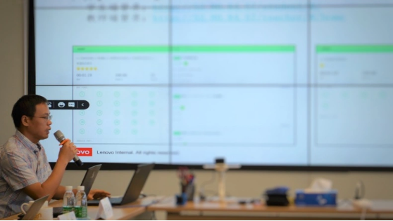 “混合增強(qiáng)在線教育關(guān)鍵技術(shù)與系統(tǒng)研究”項(xiàng)目進(jìn)度研討會成功舉辦